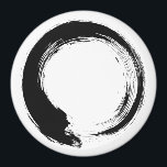 Aimant Cercle Zen Enso<br><div class="desc">Zen Spirit & Enso,  Zen Circles. Enso est un mot japonais signifiant "cercle" et un concept fortement associé au zen. Il symbolise l'Absolu,  l'illumination,  la force,  l'élégance,  l'Univers et le vide ; il peut aussi symboliser l'esthétique japonaise elle-même.</div>