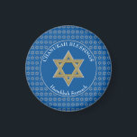 Aimant CHANUKAH BÉNÉFICIE | Étoile de David | HANOUKKA<br><div class="desc">Élégant CHANUKAH BÉNÉFICIE d'aimant frigo avec faux argent Star of David dans un motif carrelé et un faux or et argent Star of David au centre. La couleur arrière - plan est le bleu de Tekhelet. Le texte lit CHANUKAH BLESSINGS en haut et HANOUKKA SAMEACH en bas. Tous deux sont...</div>