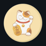 Aimant Chat Calico Lucky Japonais, Maneki Neko<br><div class="desc">Illustration vectorielle d'un maneki-neko, littéralement traduit du japonais par "chat qui crie". On pense que cette figurine japonaise traditionnelle apporte chance et prospérité à son propriétaire. On les appelle souvent des chats chanceux aussi. Celui-ci est une mignonne version de dessin animé d'un Calico Japanese Bobtail avec sa patte gauche levée...</div>