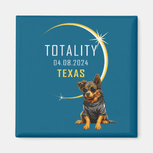 Aimant Chien mignon du Texas lors de l'éclipse solaire to