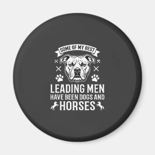 Aimant Chiens et chevaux menant les hommes