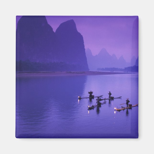 Aimant Chine, rivière Li. Pêcheurs au cormoran. (Devant)