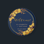 Aimant Classy Gold Floral Navy Blue Mariage bienvenue<br><div class="desc">L'aimant d'accueil Classy Gold Floral Navy Blue Mariage a un arrière - plan bleu marine foncé qui est orné d'un motif de verdure doré complexe et d'une typographie moderne. La combinaison de la riche marine et de l'or chatoyant crée une esthétique élégante et luxueuse. ♥ Affichez la collection sur cette...</div>