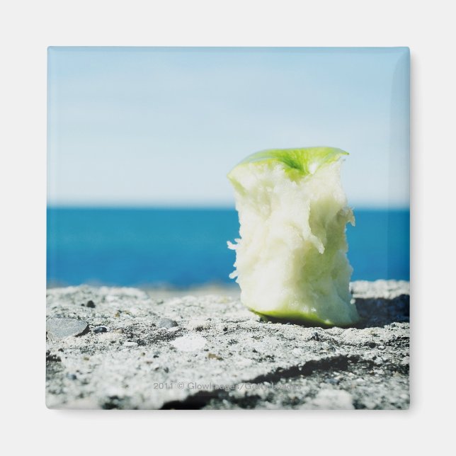 Aimant Coeur Apple dans la saleté (Devant)