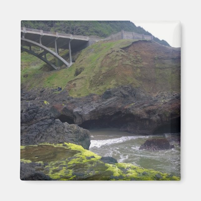 Aimant Cook's Chasm, cap Perpetua, Oregon (Devant)