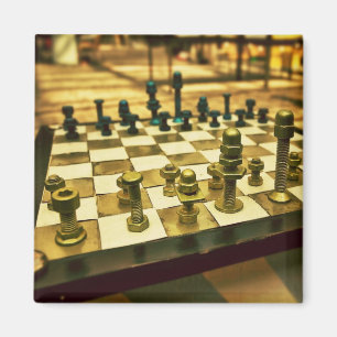 Aimant Cool Chess Board with Nuts and Bolts