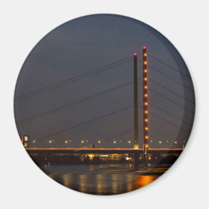 Aimant Cool, moderne et urbain Rheinkniebrucke