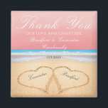 Aimant Coral Sunset Peach Beach Mariage 2 Coeurs Sable<br><div class="desc">Ce Coral Peach Beach Wedding 2 Hearts in the Sand Magnet est une faveur de mariage parfaite. Nos produits de mariage Blue Hearts on the Beach sont disponibles sur une large gamme de produits pour le mariage parfait sur mesure sur la plage. Idéale pour un mariage de croisière océanique, cette...</div>