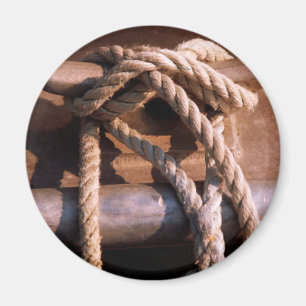 Aimant Corde attachée à une cravate de bateau