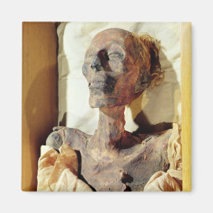 Aimant Corps momifié Ramesses II trouvé dans un tombeau