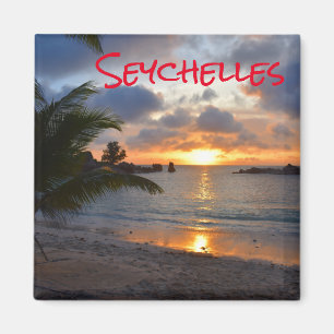 Aimant Coucher de soleil sur l'île tropicale des Seychel