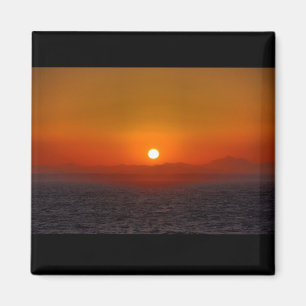 Aimant Coucher du soleil au-dessus des montagnes