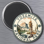Aimant Couleur d'eau du parc national Yosemite Coucher de<br><div class="desc">Parc national de Yosemite en Californie. Ce design rétro fait un grand cadeau de Noël ou d'anniversaire pour les fans des parcs nationaux et des montagnes de Californie. Le design vintage rétro est un cadeau parfait pour le camping et les amateurs de randonnée nature.</div>