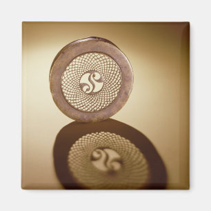 Aimant Couvercle à jour de boîte, de Cornalaragh