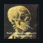 Aimant Crâne avec cigarette brûlante par Vincent van Gogh<br><div class="desc">Crâne avec Cigarette Brûlante par Vincent van Gogh est un post impressionnisme d'art vintage de peinture à vie morte. Portrait du squelette humain fumant. Grande image à utiliser pour les produits anti-tabac. Fumer tue 1 000 personnes chaque année, aider quelqu'un à arrêter de fumer aujourd'hui. Grande image pour Halloween ou...</div>