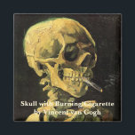 Aimant Crâne avec cigarette brûlante par Vincent van Gogh<br><div class="desc">Crâne avec Cigarette Brûlante par Vincent van Gogh est un post impressionnisme d'art vintage de peinture à vie morte. Portrait du squelette humain fumant. Grande image à utiliser pour les produits anti-tabac. Fumer tue 1 000 personnes chaque année, aider quelqu'un à arrêter de fumer aujourd'hui. Grande image pour Halloween ou...</div>