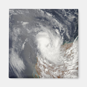 Aimant Cyclone Dominique outre du rivage d'Austra