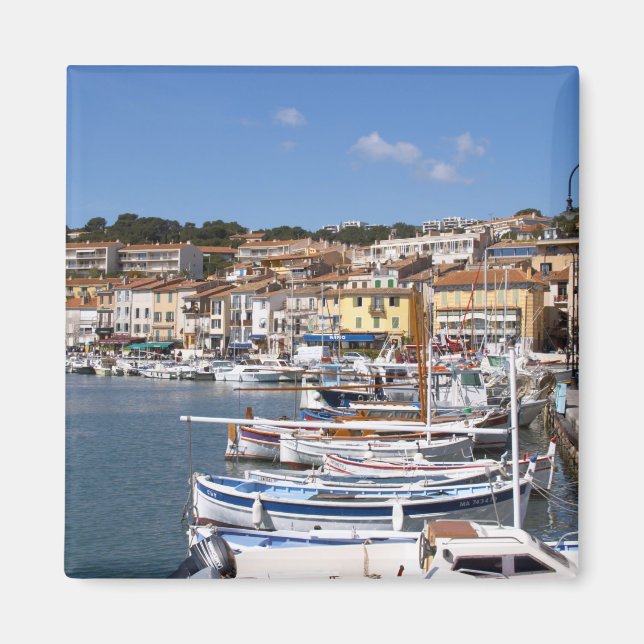 Aimant Dans le port du village de Cassis. Pêche et (Devant)