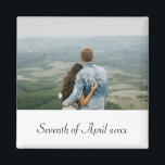 Aimant de date mariage photo en couple<br><div class="desc">Un aimant de date mariage photo en couple. Utilisez ce modèle pour créer des magnets personnalisés, merci, personnels, ou tout ce que vous voulez. Conçu pour les couples et les anniversaires de mariage, il peut être utilisé pour toutes les occasions. Si vous avez des questions, des suggestions, des demandes de...</div>