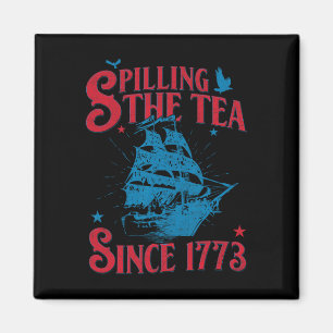 Aimant De Juillet Spilling Le Thé Depuis 1773 Histoire En