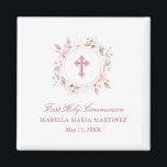 Aimant de première communion personnalisé Favorise<br><div class="desc">Les magnets personnalisés font de grands faveurs de la Première Communion. Une jolie couronne rose florale avec une croix rose au centre crée un design féminin et religieux. Parfait pour une cérémonie chrétienne ou catholique. Trois lignes de texte sous la couronne vous permettent d'ajouter votre message personnalisé. J'ai choisi la...</div>