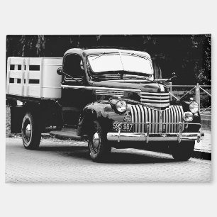 aimant de vieux camion de livraison