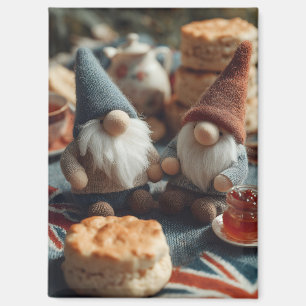 Aimant Des Gnomes Patriotiques Appréciant Le Thé Anglais