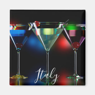 Aimant Different cocktails in martini glasses with lights