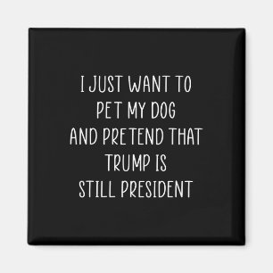 Aimant Donald Trump donne un animal de compagnie à mon ch