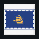 Aimant Drapeau de la ville de Québec<br><div class="desc">Magnet avec le drapeau de Québec,  la capitale du Québec,  Canada. Un drapeau bleu avec un contour blanc et un navire jaune au centre</div>