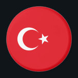 Aimant Drapeau turc (Turquie)<br><div class="desc">Ce dessin présente le drapeau national de la Turquie (Türkiye), officiellement la République de Turquie (Türkiye Cumhuriyeti), est un pays transcontinental situé principalement sur la péninsule anatolienne en Asie occidentale, avec une plus petite partie sur la péninsule des Balkans dans le sud-est de l'Europe. La Thrace orientale, partie de la...</div>