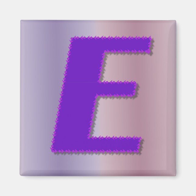 Aimant E monogramme violet (Devant)