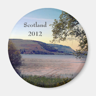 Aimant Ecosse Loch avec scène d'arbre