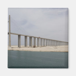 Aimant Égypte, canal de Suez. Pont de la Paix alias Paix