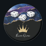 Aimant Elégant Bunco Dice Queen Parties scintillant Gold<br><div class="desc">Les joueurs de Bunco aimeront ce design élégant avec une couronne en faux parties scintillant et trois dés de chance. Le design de Bunco Queen est parfait pour vos amis comme cadeau ou prix. Parfait pour votre événement de jeu.</div>