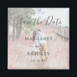 Aimant Elégant Simple moderne photo mariage Enregistrer l<br><div class="desc">Photo Save the Date Magnet avec un design simple avec "Save the Date" dans un script élégant le long de vos détails mariages dans un texte superposé sur votre photo préférée. Une façon moderne de faire savoir à vos amis et à votre famille de sauver la date pour votre mariage....</div>