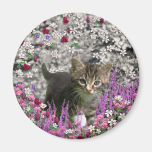 Aimant Emma en fleurs I - petit chat gris de Kitty