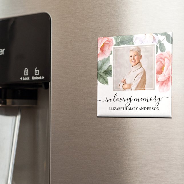 Aimant En mémoire d'amour Photo Pink Floral Memorial (This beautiful pink watercolor floral design can be personalized with a photograph of your loved one)