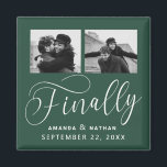 Aimant Enfin minimaliste Mariage 2 Photo Enregistrer la d<br><div class="desc">Ça valait la peine d'attendre et maintenant vous êtes enfin prêt à envoyer votre sauvegarde des dates! Ce mariage minimaliste à l'exception de la date magnets sont parfaitement simple mais super moderne. Personnalisez facilement le design en ajoutant vos propres photos, noms et date mariage. Les éléments correspondants se trouvent dans...</div>