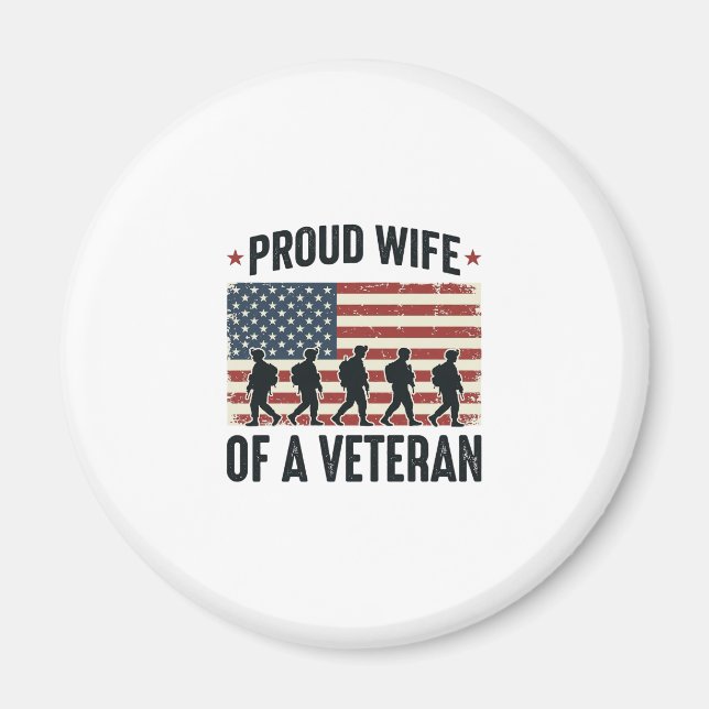 Aimant Épouse fière d'un design de chemise patriotique de (Devant)