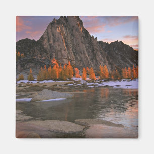 Aimant États-Unis, Washington, montagnes Cascade.  Pic Pr