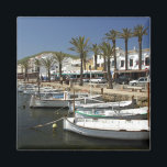 Aimant Europe, Espagne, Minorque (ou Menorca). Pêche<br><div class="desc">DROIT D'AUTEUR Cindy Miller Hopkins / DanitaDelimont.com | EU27 CMI0218.jpg | Europe,  Espagne,  Minorque (alias Menorca). Village de pêcheurs de Fornells sur le côté nord de l'île,  port.</div>