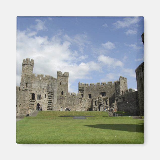 Aimant Europe, Pays de Galles, Caernarfon. Château de Cae (Devant)