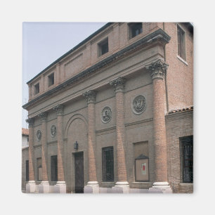 Aimant Facade of the Teatro Accademico (photo)
