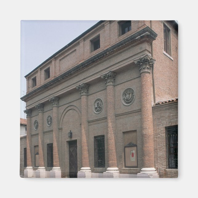 Aimant Facade of the Teatro Accademico (photo) (Devant)