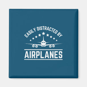 Aimant facilement distrait par les avions