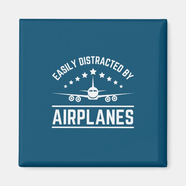 Aimant facilement distrait par les avions (Devant)