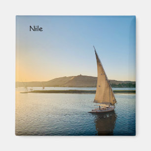 Aimant Felukka sur le Nil à Assouan