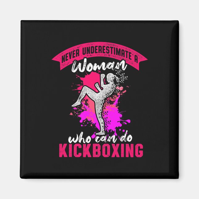Aimant Femme de kickboxing Entraînement de kickboxing  (Devant)