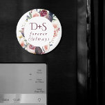 Aimant Figues florissantes | Moody Rustic Monogram Wreath<br><div class="desc">Cadre rond de courroie florale d'aquarelle moderne peinte à la main, riche, foncé et moody, avec les initiales monogrammes du couple pour une ambiance romantique moderne avec des fleurs en bordeaux, marsala, et des rouges à vin avec prune violette et rose vif et rose pêche embellissés par la verdure de...</div>